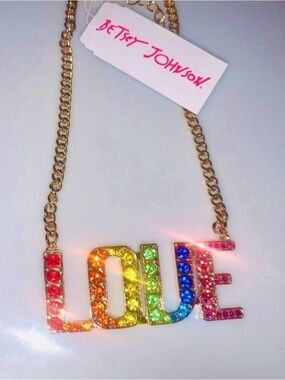 BETSEY JOHNSON Valentine Rainbow PRIDE Necklace Multicolor Crystals NEW NWT